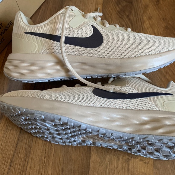 🆕 Nike Revolution 6 - Picture 10 of 15